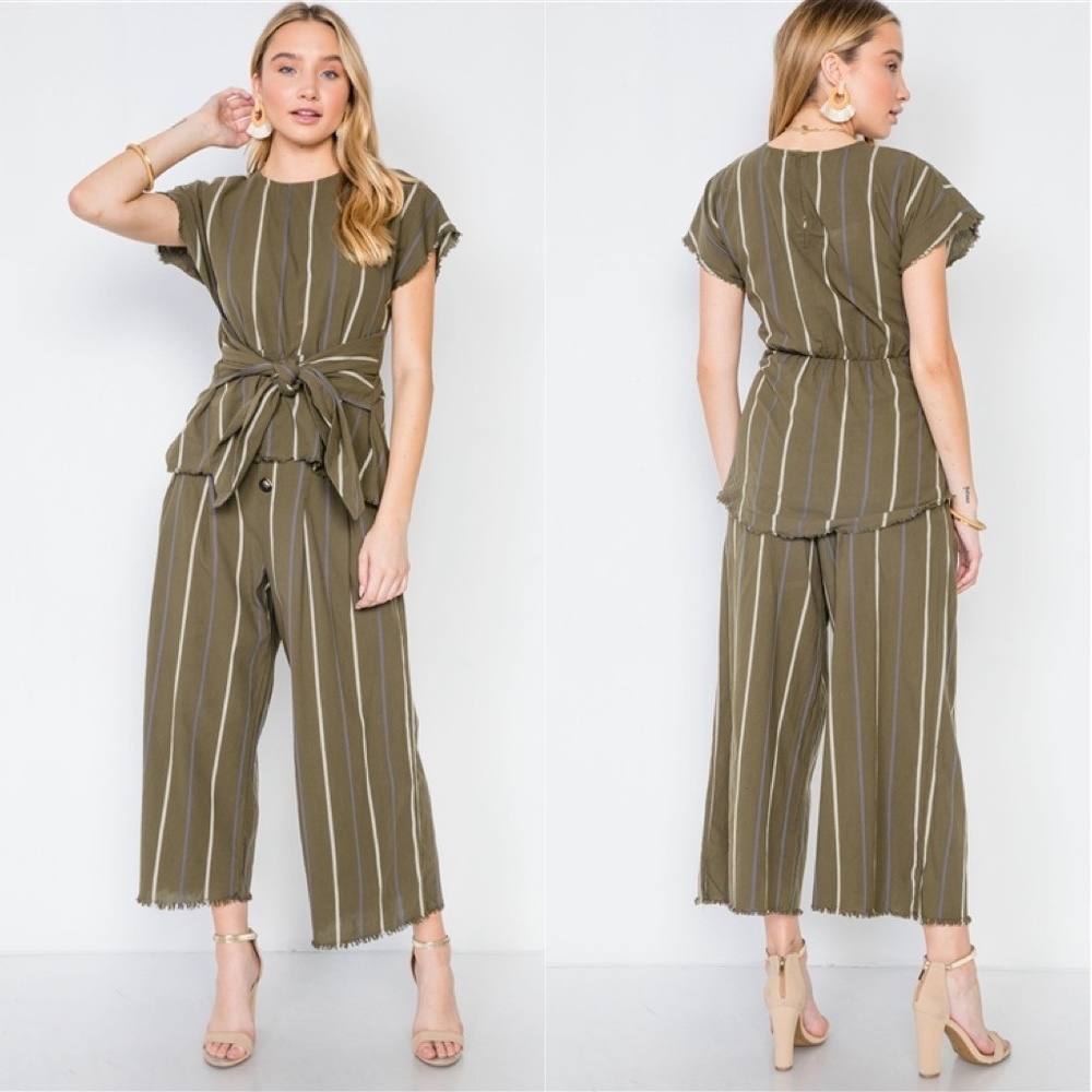 Bow to Me 2-pc Set